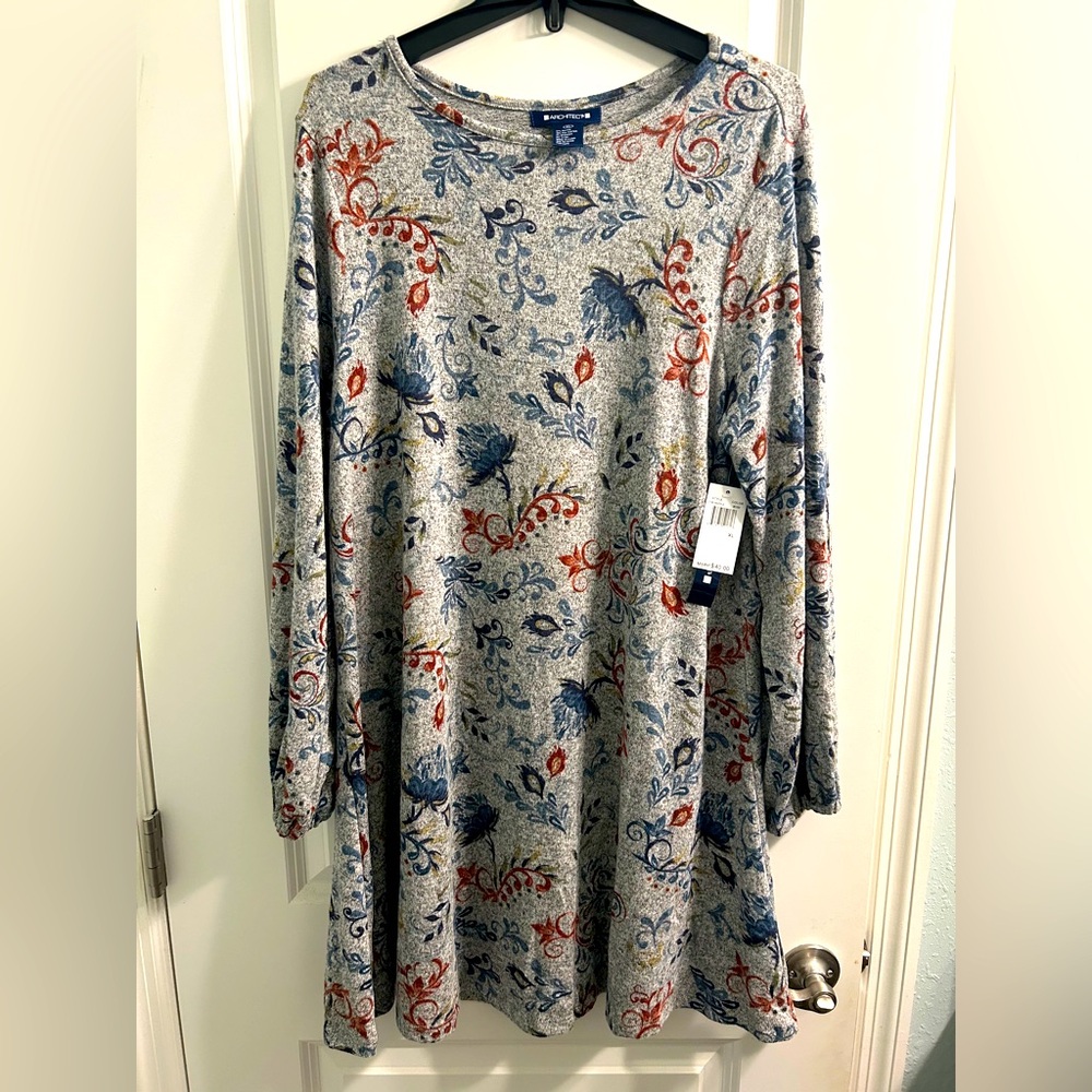 Dress- Floral Patterned Long Sleeve